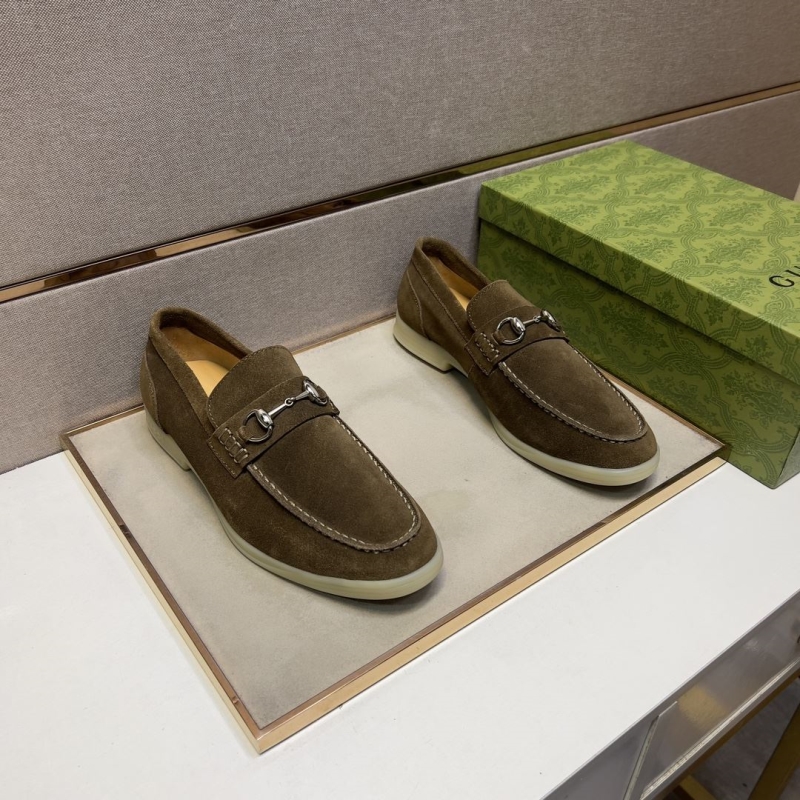 G*u*i leather shoes
